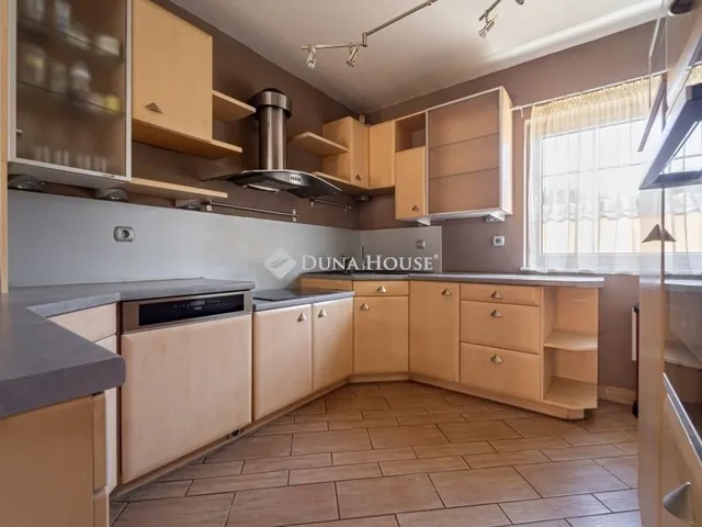 Eladó ház Budapest XVIII. kerület 178 nm