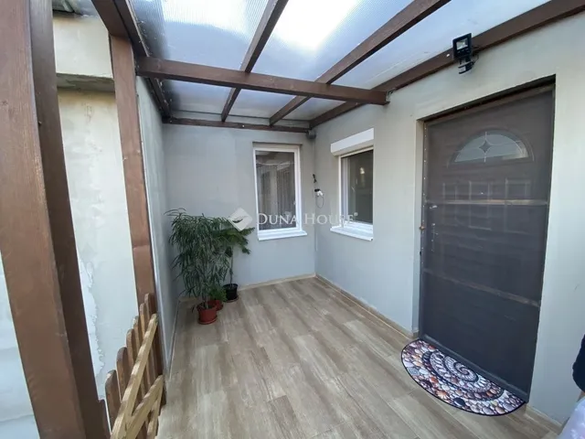 Eladó ház Vecsés 100 nm