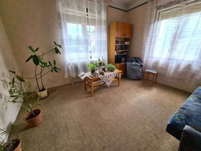 Eladó ház Gyömrő 180 nm