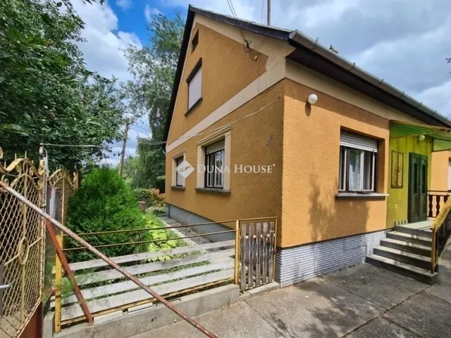 Eladó ház Gyömrő 180 nm