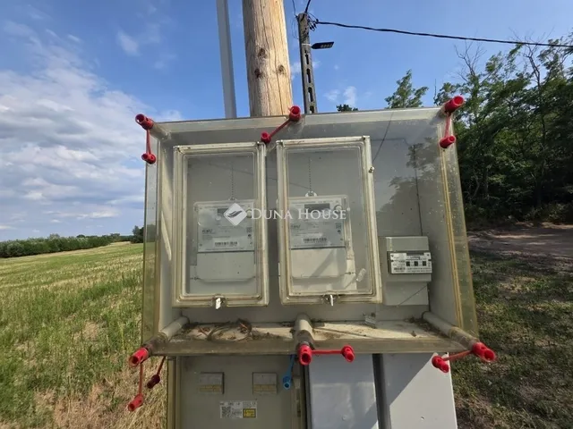 Eladó mezőgazdasági ingatlan Felsőpakony 198 nm