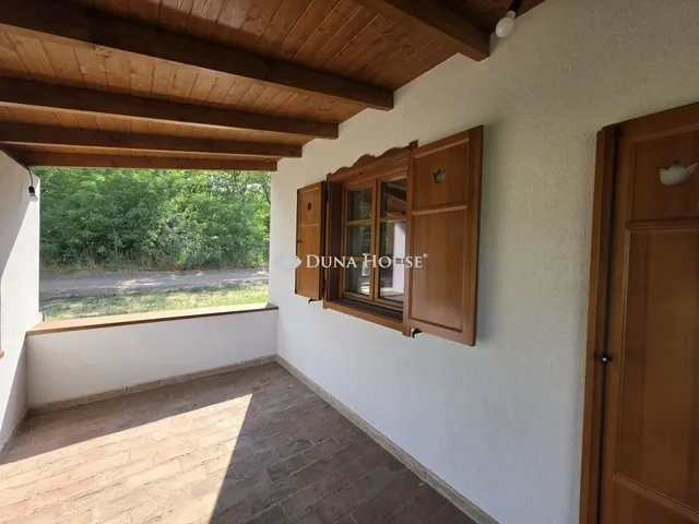 Eladó mezőgazdasági ingatlan Felsőpakony 198 nm