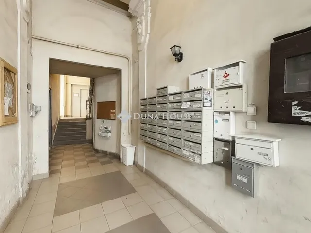 Eladó lakás Budapest VI. kerület 42 nm