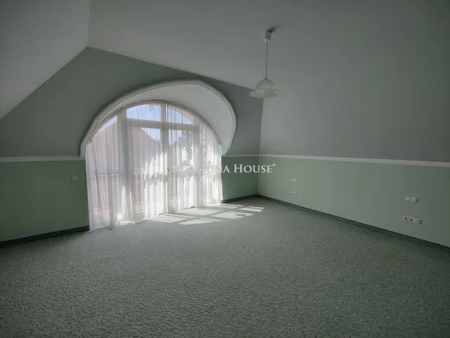 Eladó ház Budapest XVIII. kerület 280 nm