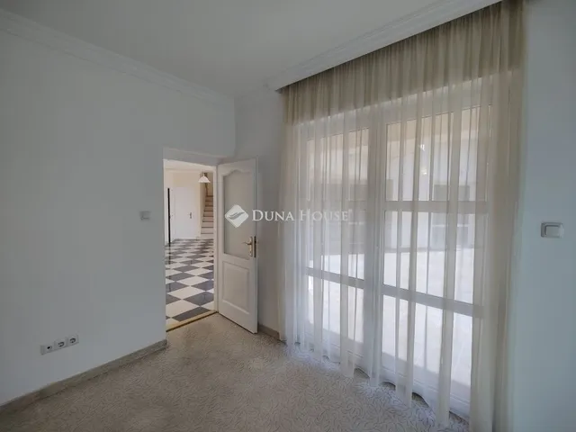 Eladó ház Budapest XVIII. kerület 280 nm