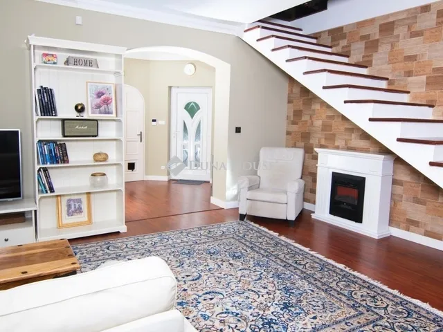 Eladó ház Budapest XVIII. kerület, Kossuth Ferenc-telep 295 nm