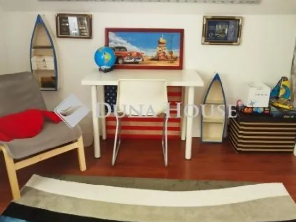 Eladó ház Budapest XVIII. kerület, Kossuth Ferenc-telep 295 nm