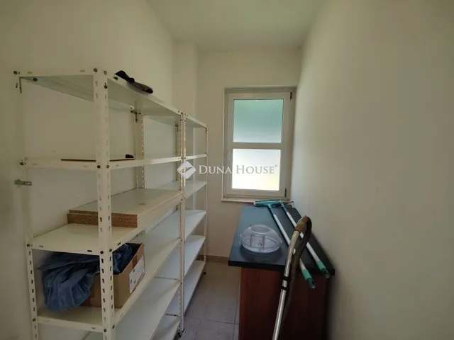 Eladó ház Budapest XVIII. kerület, Erzsébettelep 280 nm