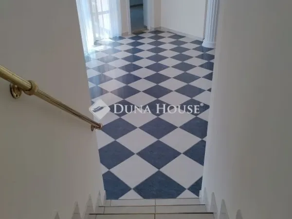 Eladó ház Budapest XVIII. kerület, Erzsébettelep 280 nm