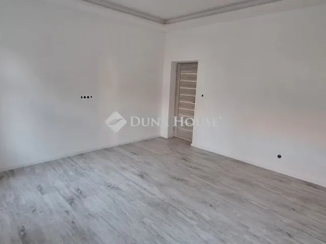 Eladó lakás Budapest XV. kerület, Rákospalota 101 nm