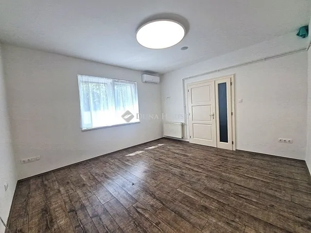 Eladó ház Budapest XVII. kerület 150 nm