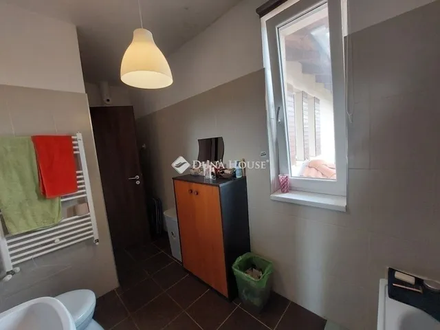 Eladó ház Pécel 80 nm