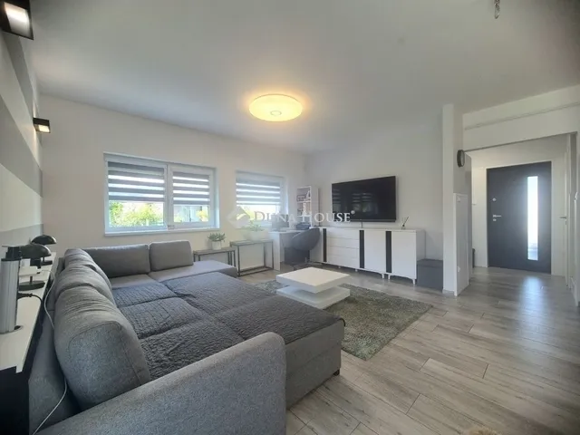 Eladó ház Budapest XVIII. kerület, Almáskert 131 nm