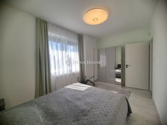 Eladó ház Budapest XVIII. kerület, Almáskert 131 nm