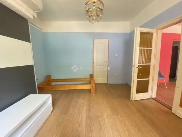 Eladó ház Budapest XVIII. kerület, Gloriett-telep 200 nm