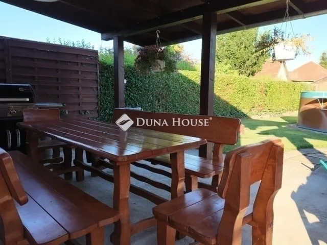 Eladó ház Gyál 195 nm