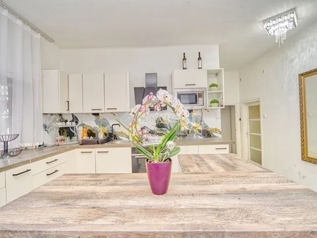 Eladó ház Budapest XIX. kerület, Kispest 190 nm