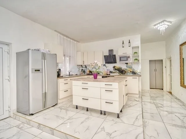 Eladó ház Budapest XIX. kerület, Kispest 190 nm