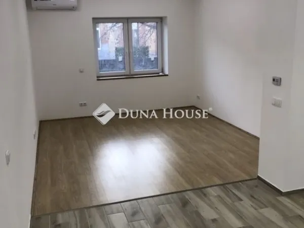 Eladó ház Budapest XVIII. kerület, Rendessytelep 100 nm