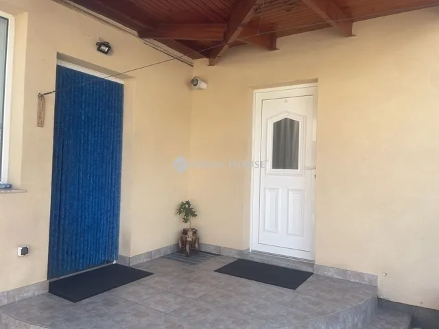 Eladó ház Budapest XVIII. kerület, Rendessytelep 194 nm