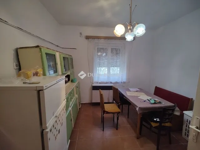 Eladó ház Úri 86 nm