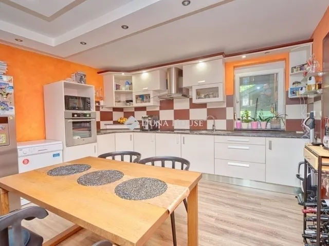 Eladó ház Szigetbecse 128 nm