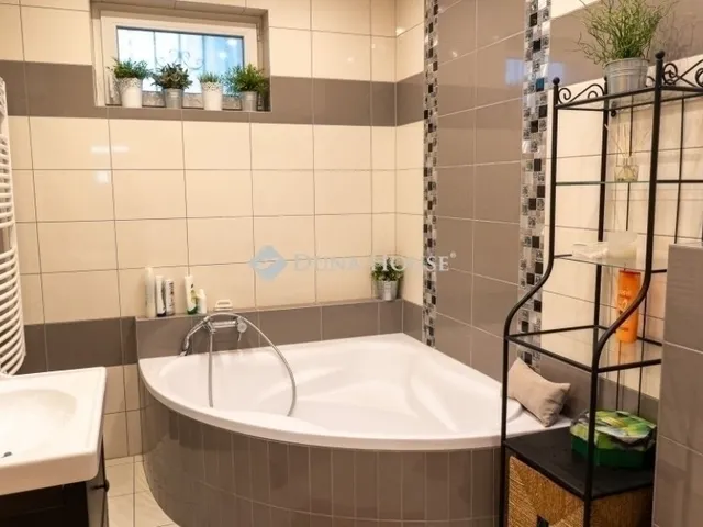 Eladó ház Budapest XVIII. kerület 148 nm