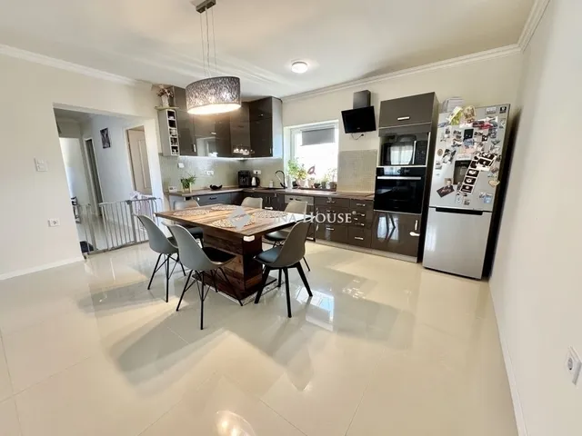 Eladó ház Kóka 147 nm