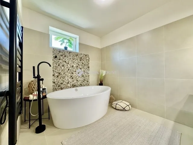 Eladó ház Kóka 147 nm