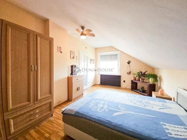 Eladó ház Budapest XVI. kerület 182 nm