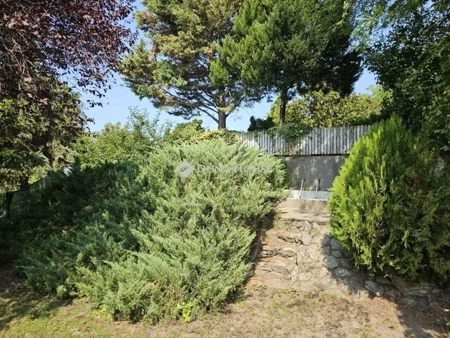 Eladó ház Budapest XVI. kerület 182 nm