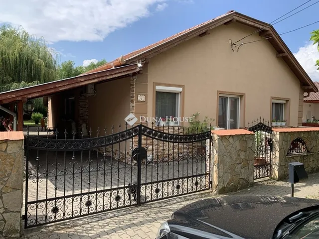 Eladó ház Örkény 157 nm