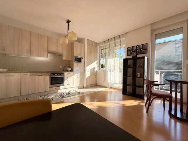 Eladó lakás Budapest X. kerület 71 nm