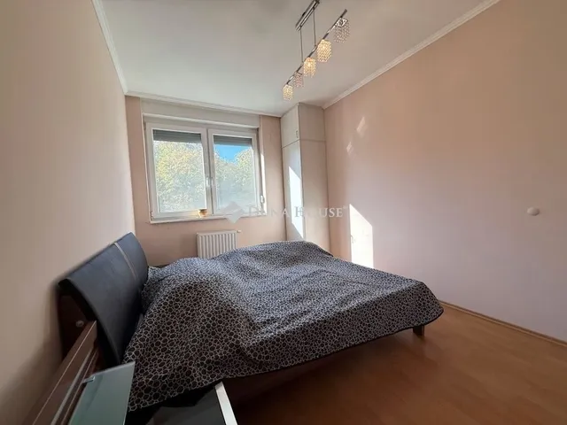 Eladó lakás Budapest X. kerület 71 nm