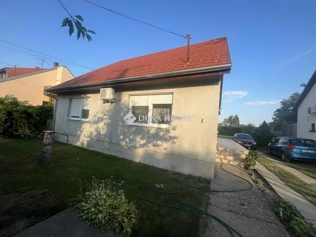 Eladó ház Szigetcsép 193 nm