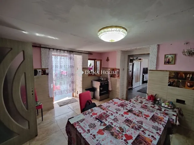 Eladó ház Vácrátót 80 nm