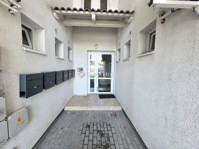 Eladó lakás Halásztelek 96 nm