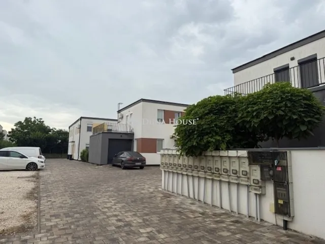 Eladó ház Vecsés 96 nm