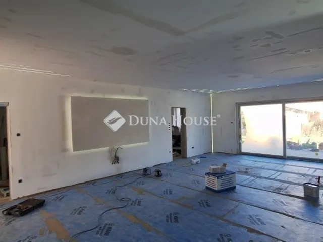 Eladó ház Budakalász 171 nm