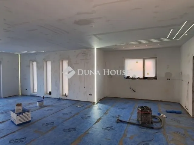 Eladó ház Budakalász 171 nm