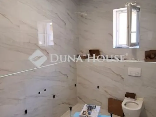 Eladó ház Budakalász 171 nm