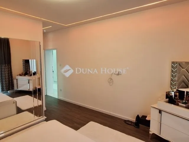 Eladó ház Budakalász 171 nm