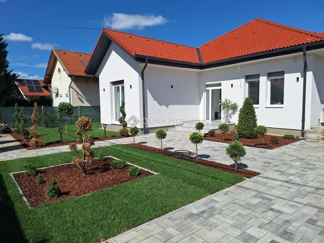 Eladó ház Budakalász 171 nm