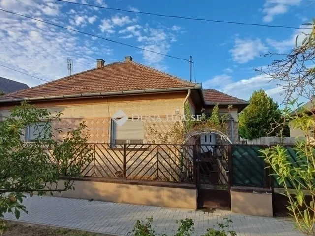 Eladó ház Vecsés 76 nm