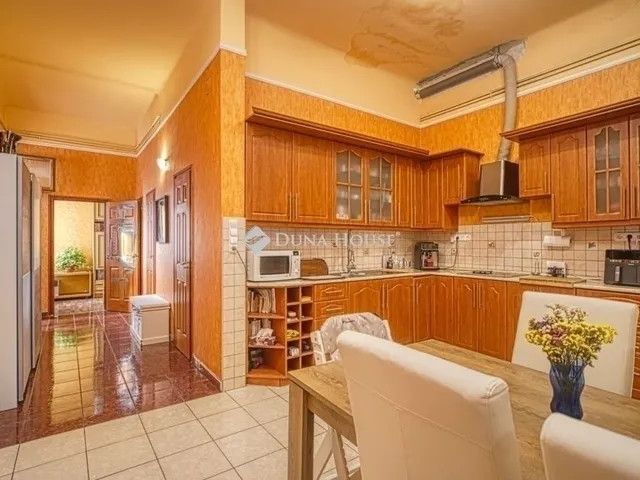 Eladó lakás Budapest VIII. kerület, Józsefváros 86 nm