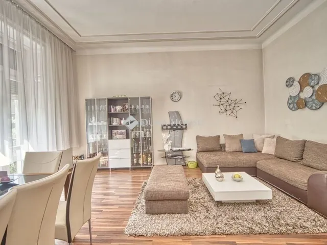 Eladó lakás Budapest VIII. kerület, Palotanegyed 107 nm