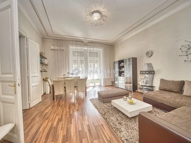 Eladó lakás Budapest VIII. kerület, Palotanegyed 107 nm