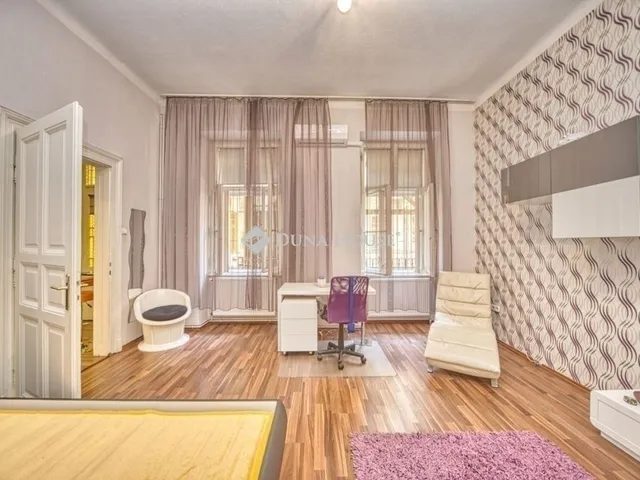 Eladó lakás Budapest VIII. kerület, Palotanegyed 107 nm