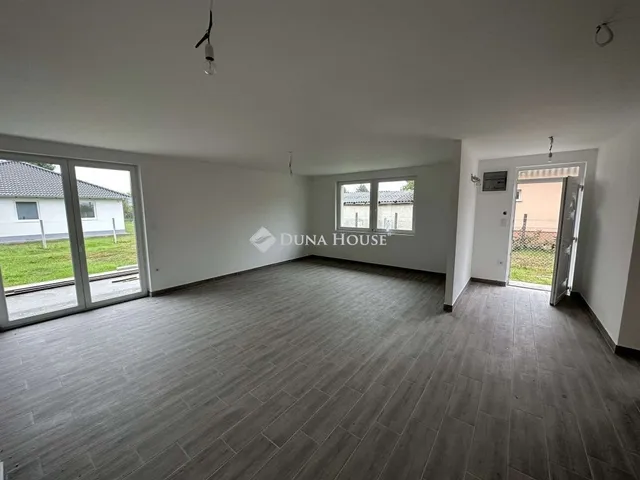 Eladó ház Kakucs 90 nm