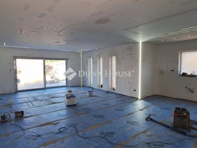 Eladó ház Budakalász 171 nm